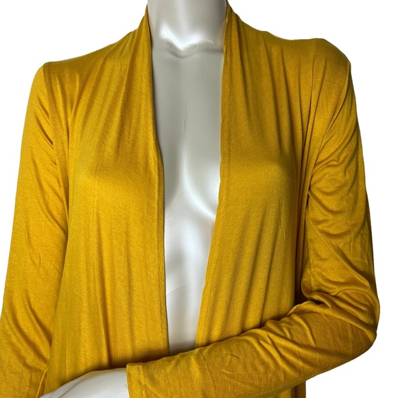 Amore Yellow Gold light weight, long sleeve cardigan - Picture 2 of 8